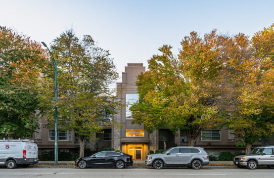 #403 3083 W.4TH AVENUE, Vancouver B.C